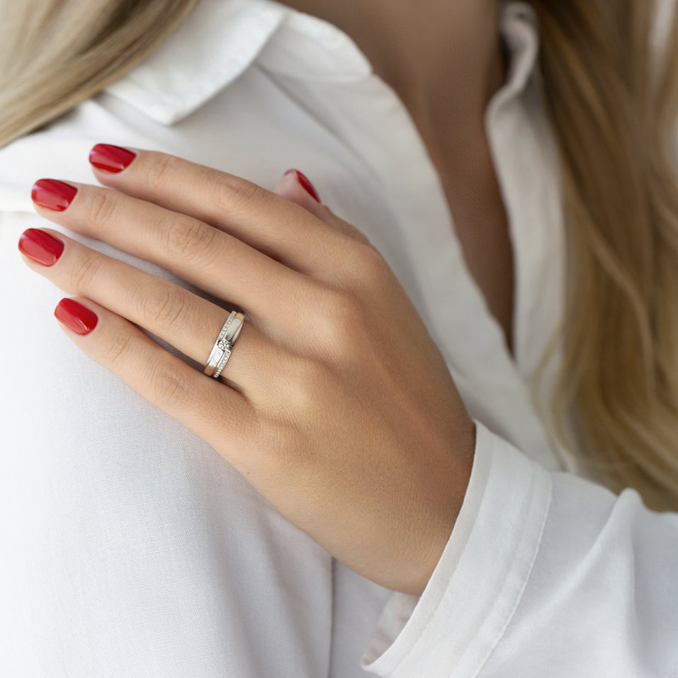 Diamond ring Midnight Strong