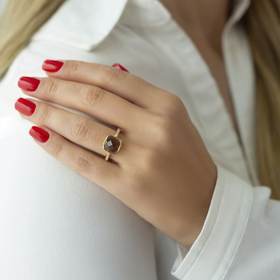 Diamond ring with Quartz Lady Blanca