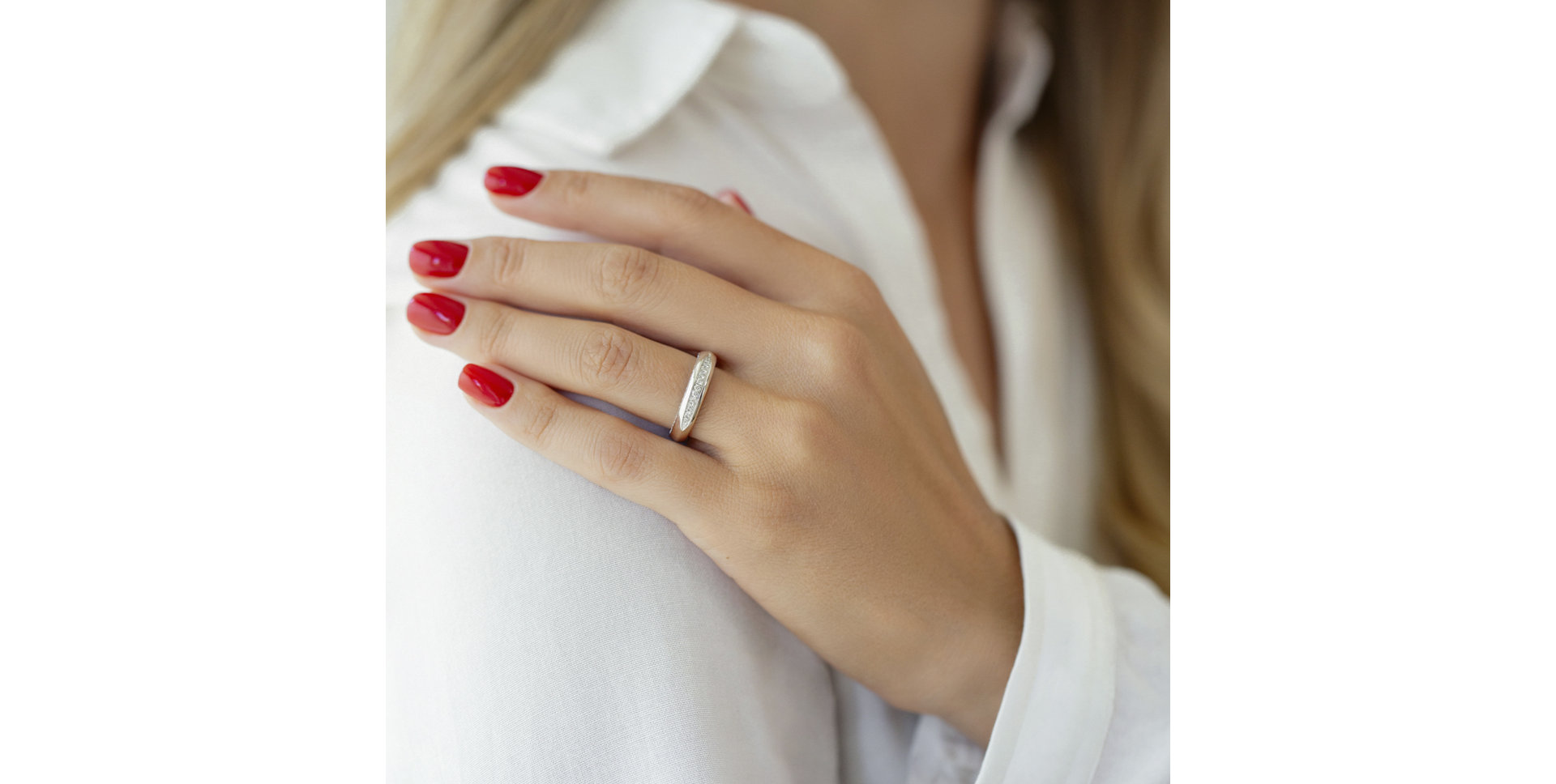 Diamond ring Global Goodness