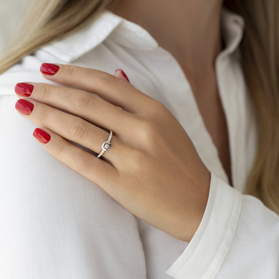 Diamond ring Passion Square