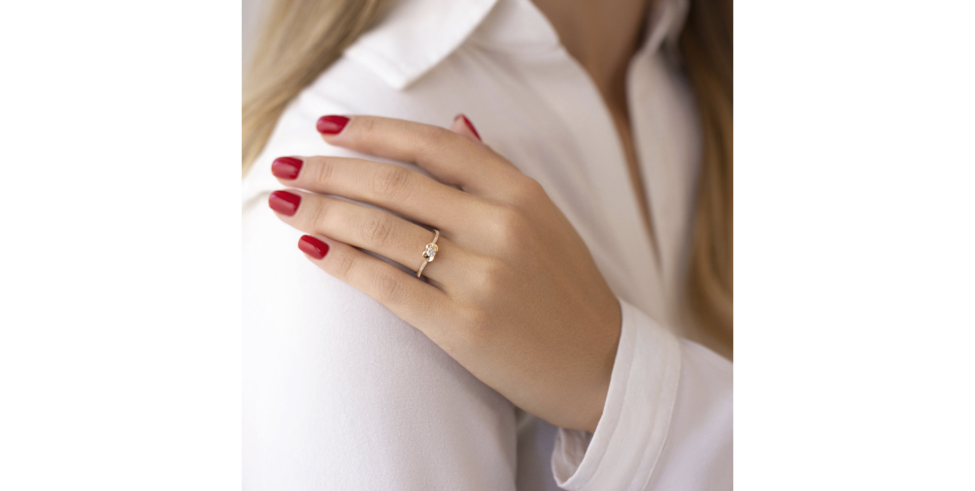 Diamond ring Midnight Madame