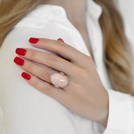 Diamond ring with Rose Quartz and Sapphire Treasure of Queen