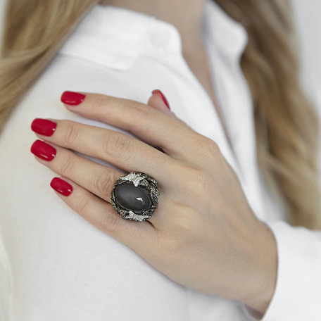 Ring with Moonstone and coloured diamonds Orpheus