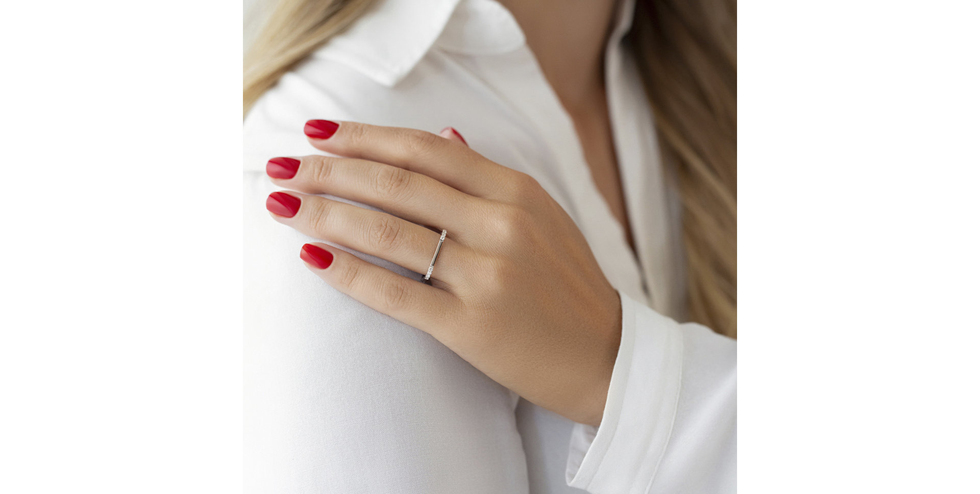 Diamond ring Mégane