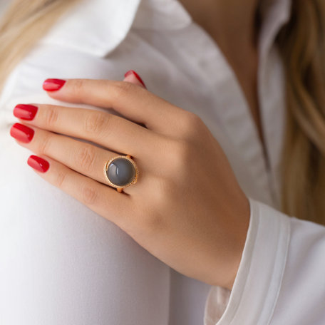 Ring with Moonstone and diamonds Night Eye