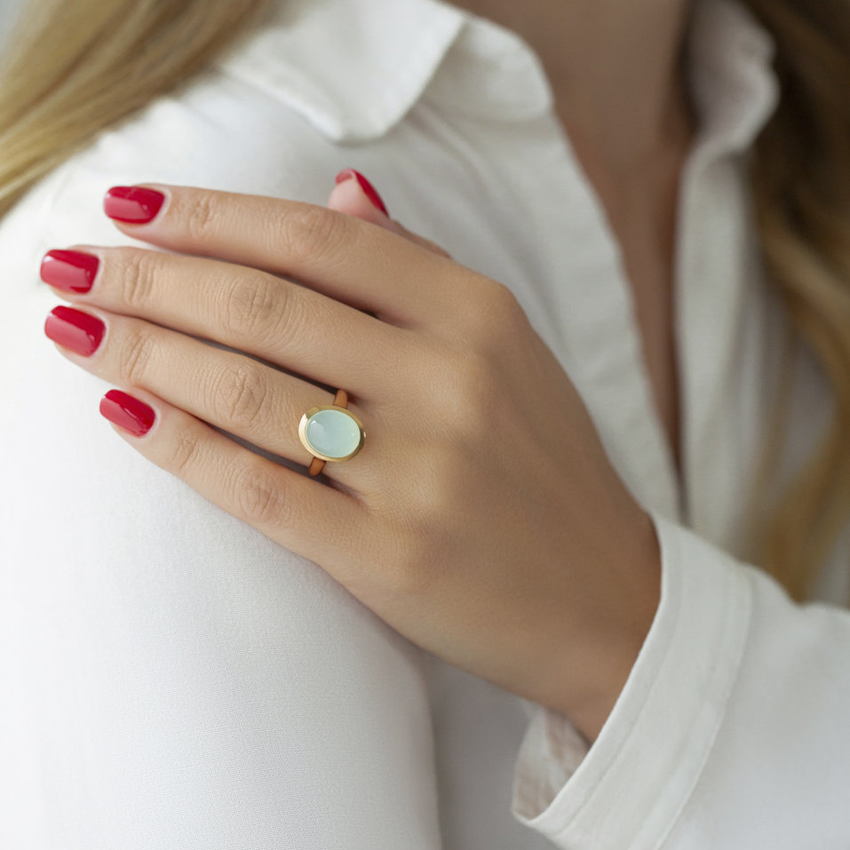 Ring with Crystal and Mother of Pearl Stylish Goth