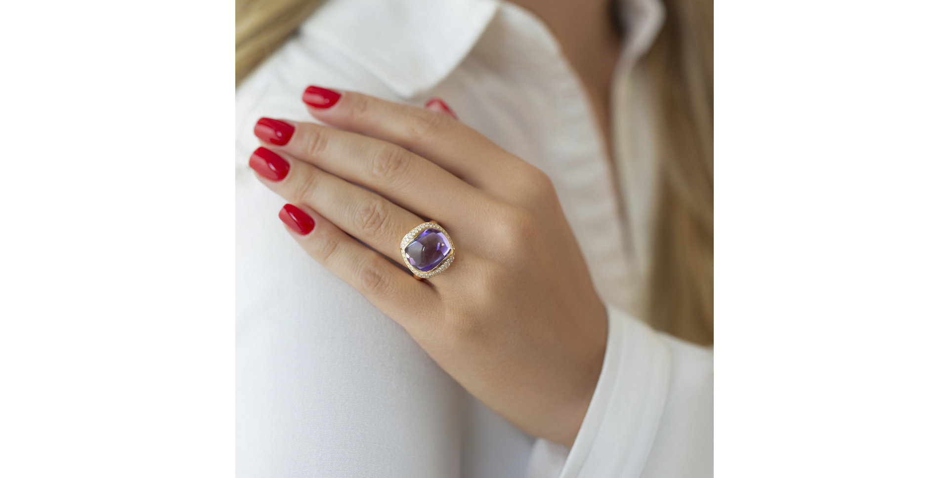 Ring with Moonstone and diamonds Duchess Treasure