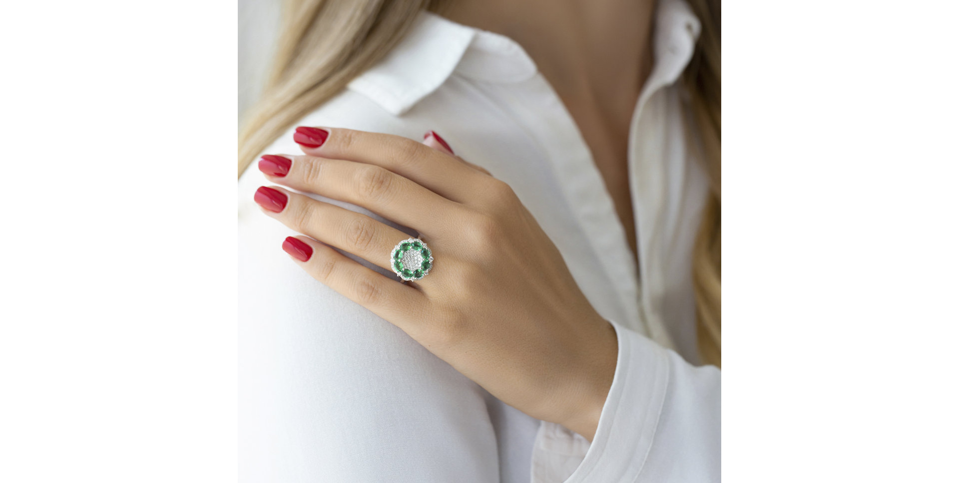 Diamond ring with Emerald Cadmium Green