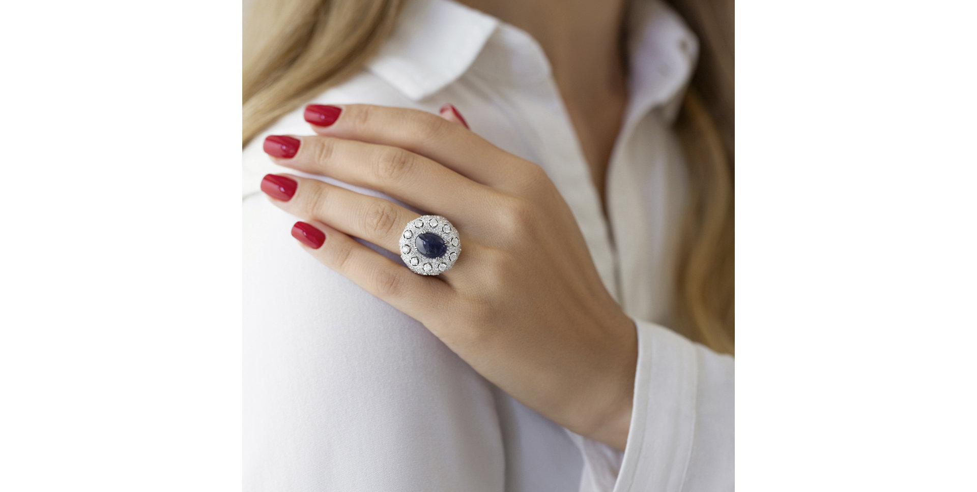 Diamond ring with Sapphire Sapphire Treasure