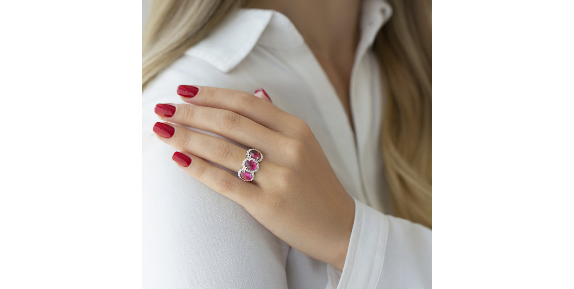 Diamond ring with Tourmalíne Triple Passion