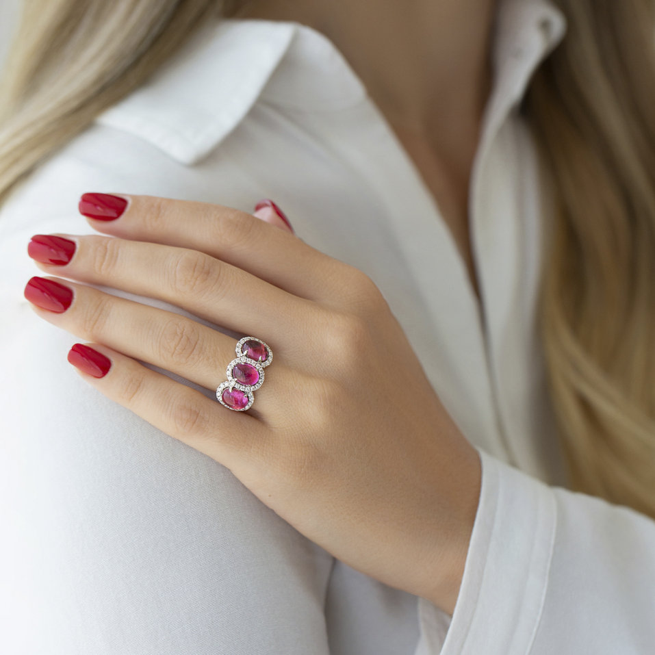 Diamond ring with Tourmalíne Triple Passion