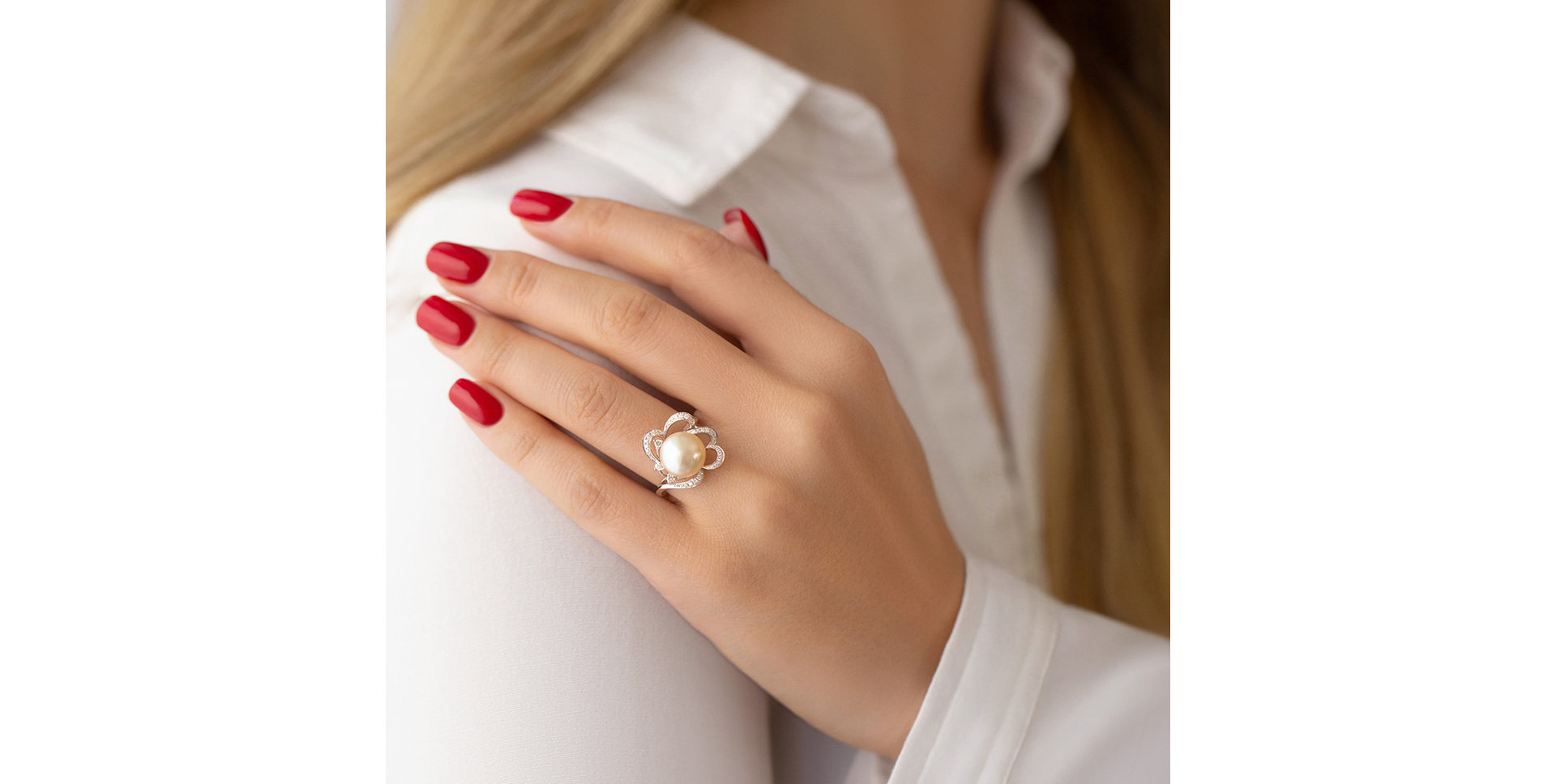 Diamond ring with Pearl Pearl Romance