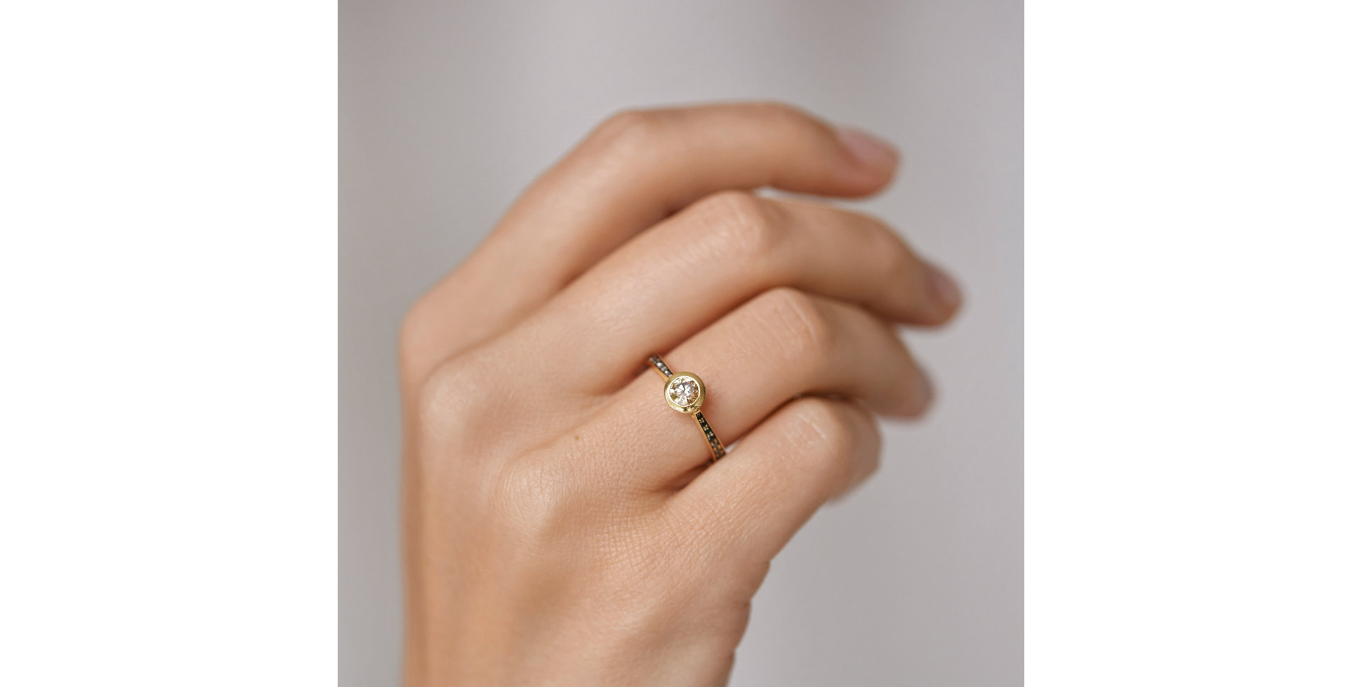 Ring with black and brown diamonds Space Love