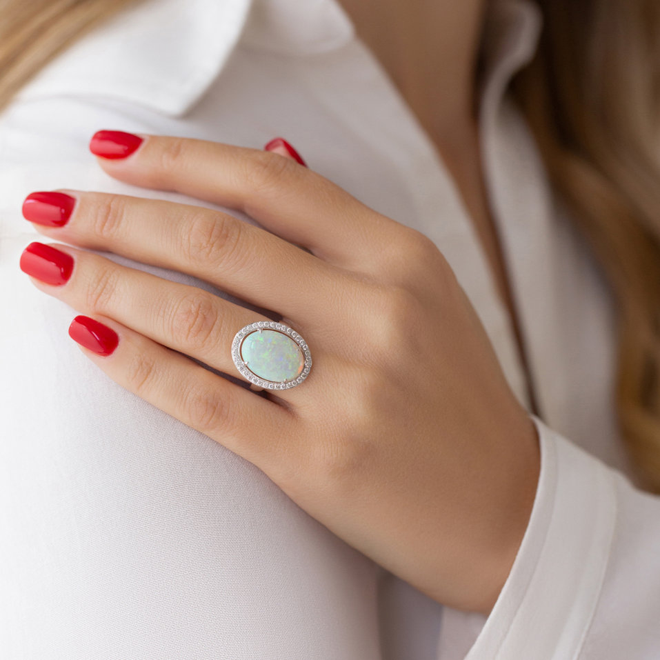 Diamond ring with Opal Kacper