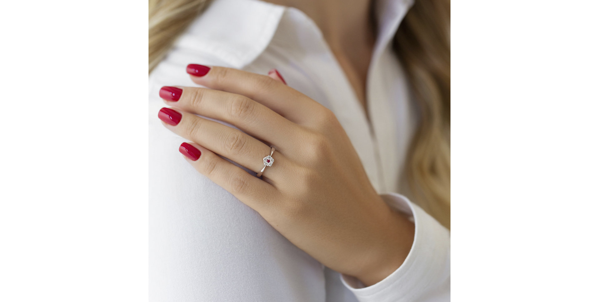 Diamond ring with Ruby Midnight Fantasy