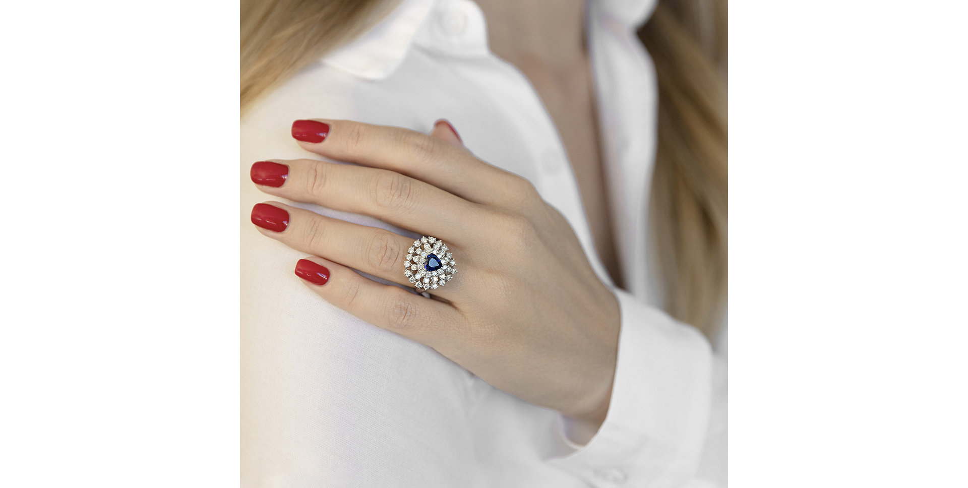 Diamond ring with Sapphire Versailles Orchid