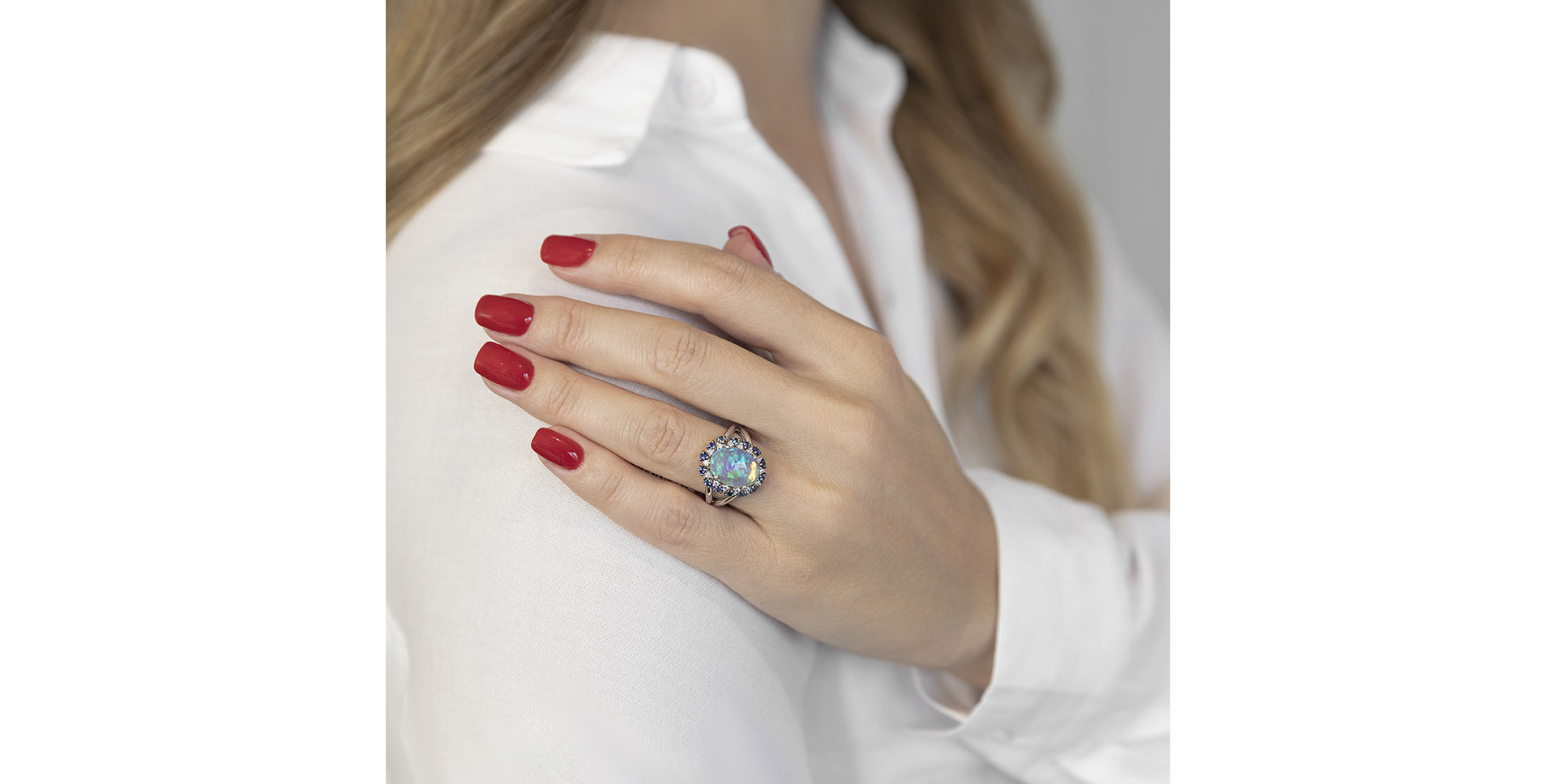 Diamond ring with Opal and Sapphire Makenna