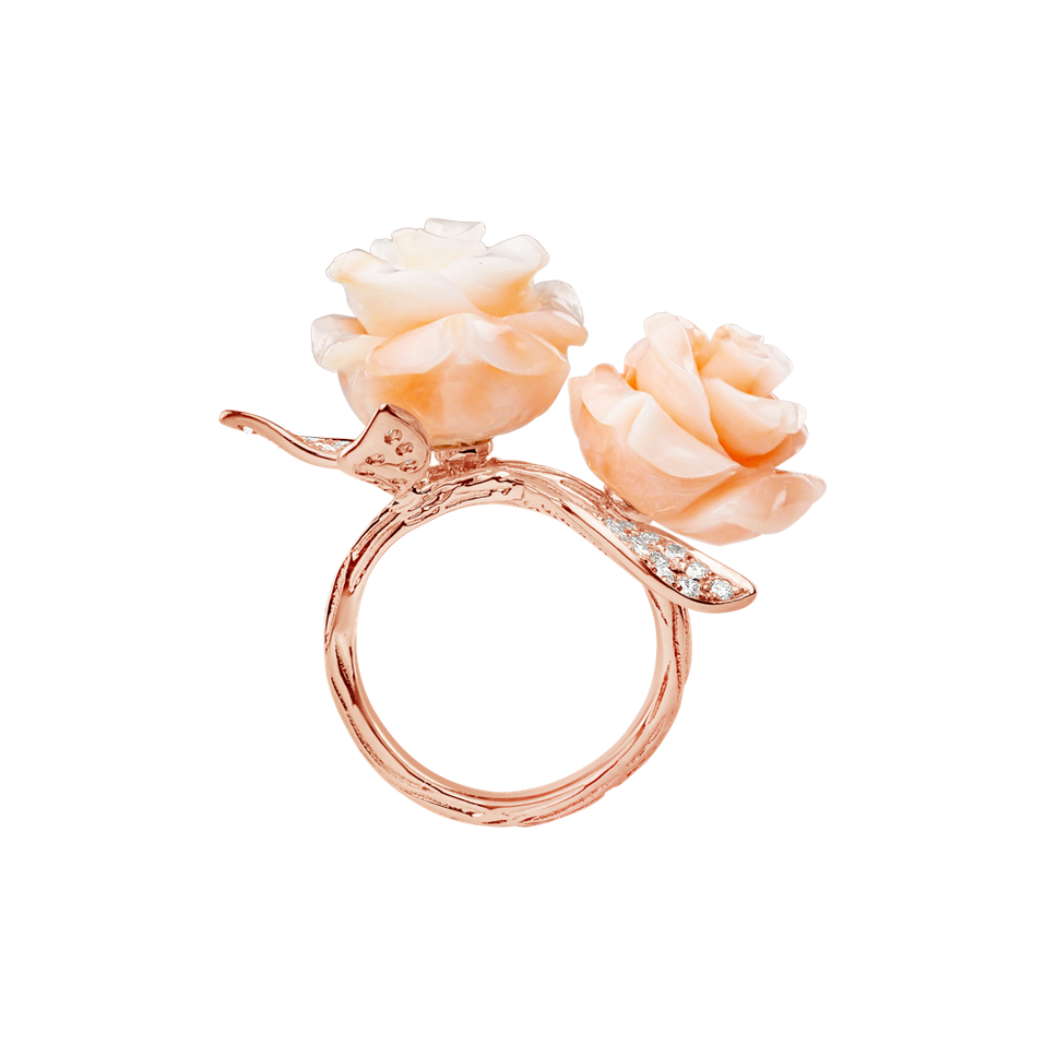 Diamond ring with Coral Valerie