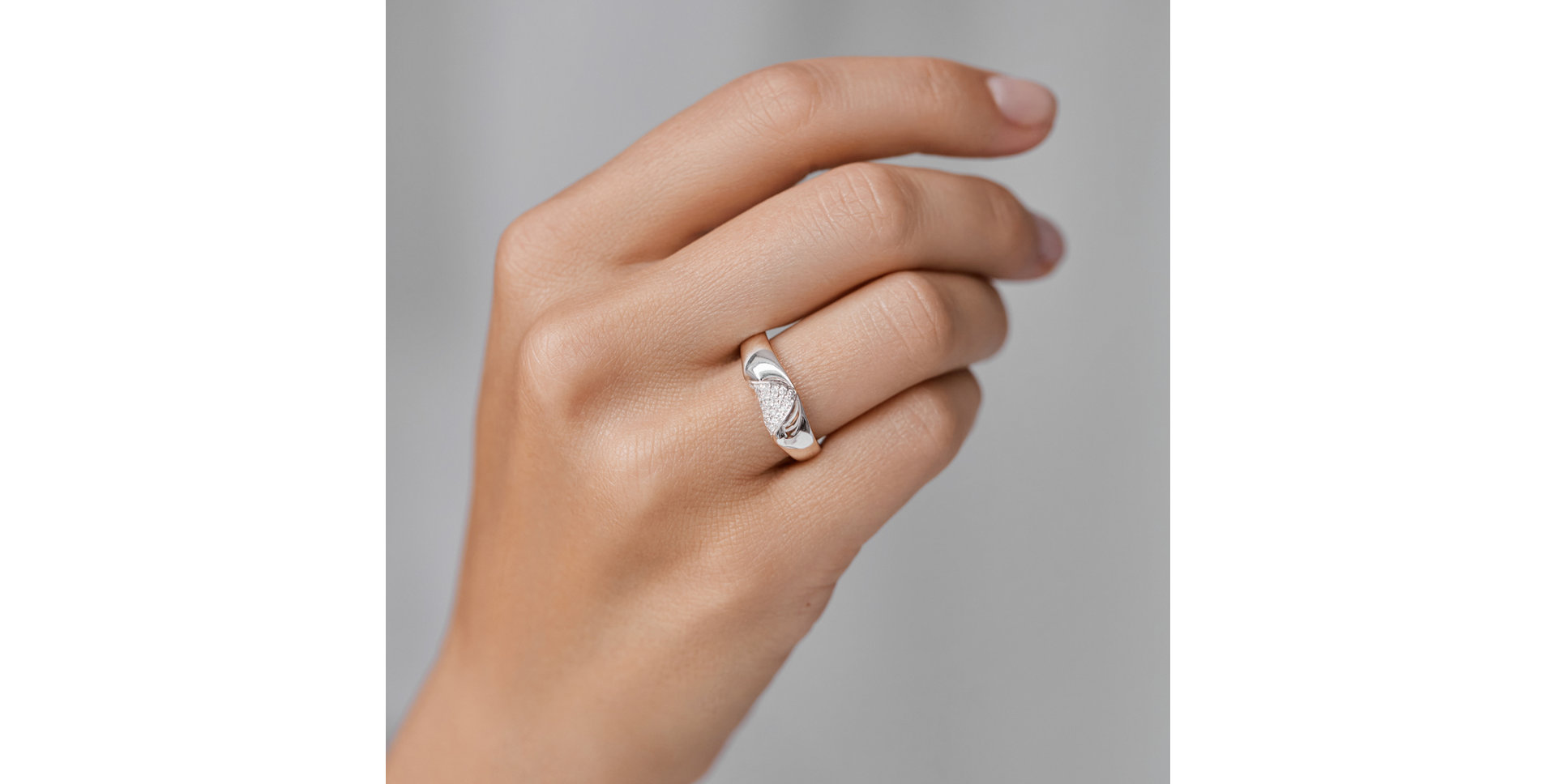 Diamond ring Galaxy Romance