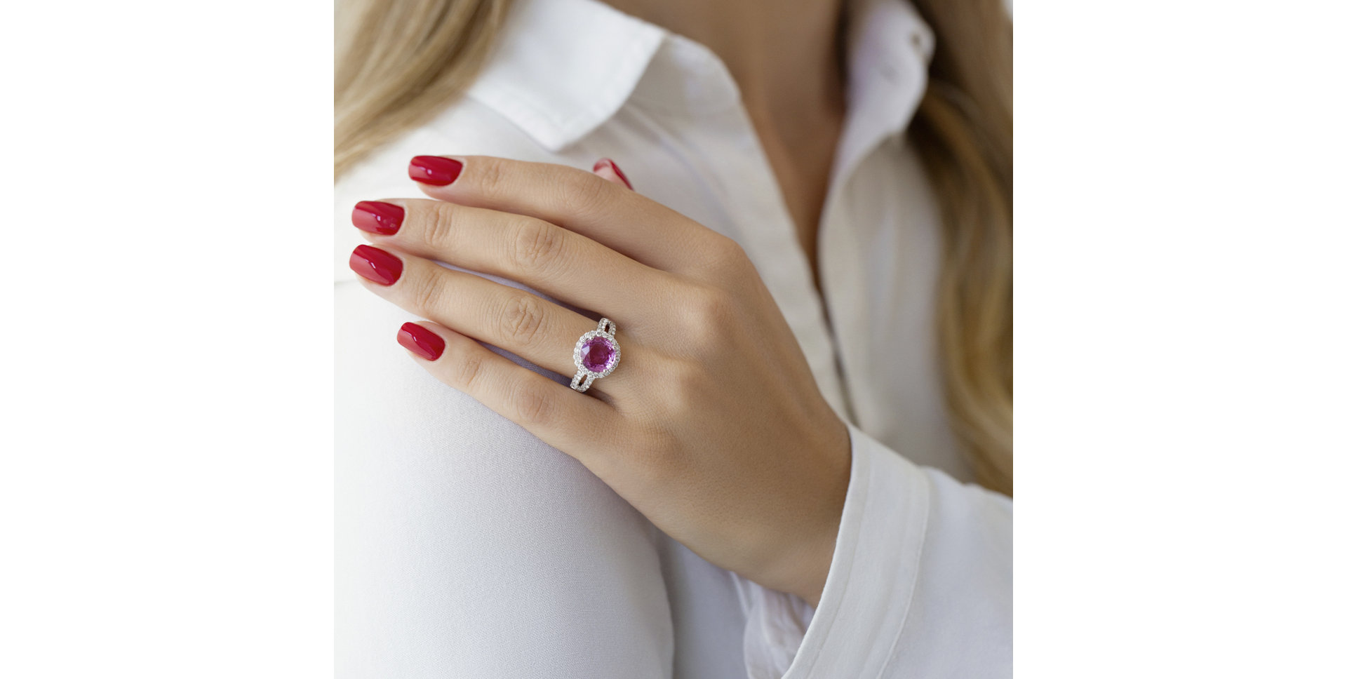 Diamond ring with Sapphire Hawai Treasure