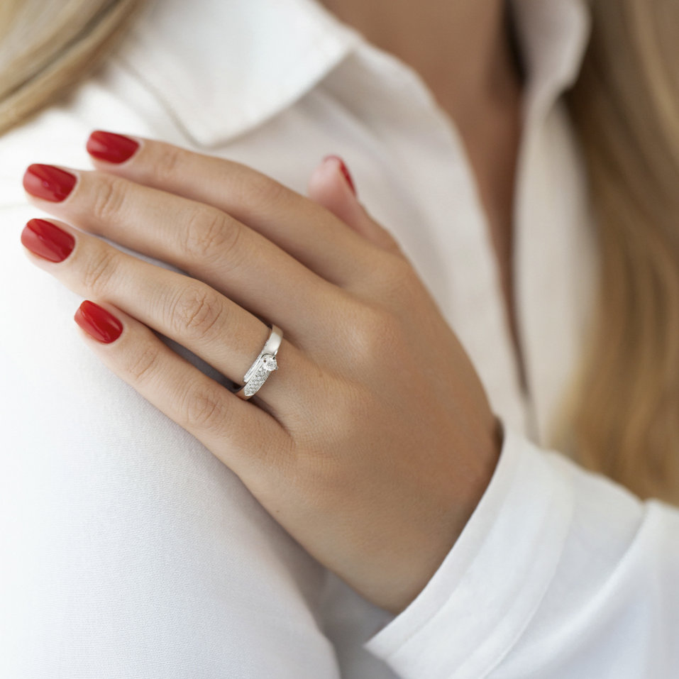 Diamond ring Magical Rocket