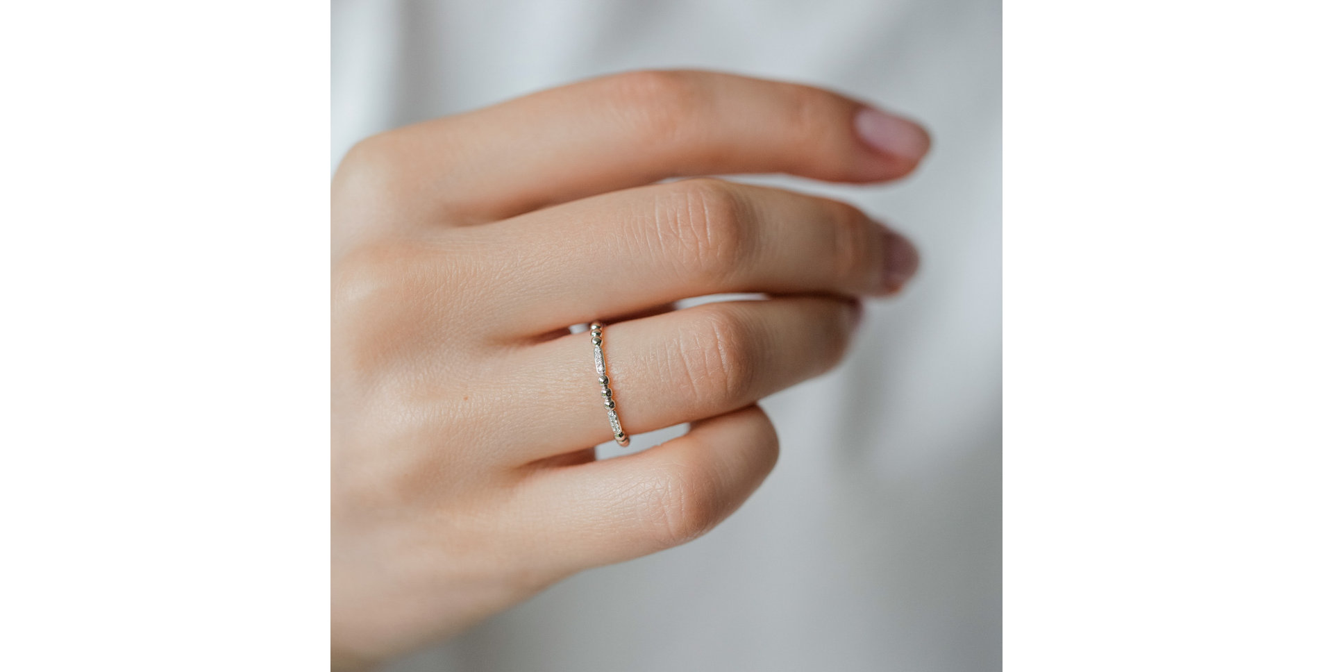 Diamond ring Simplicity
