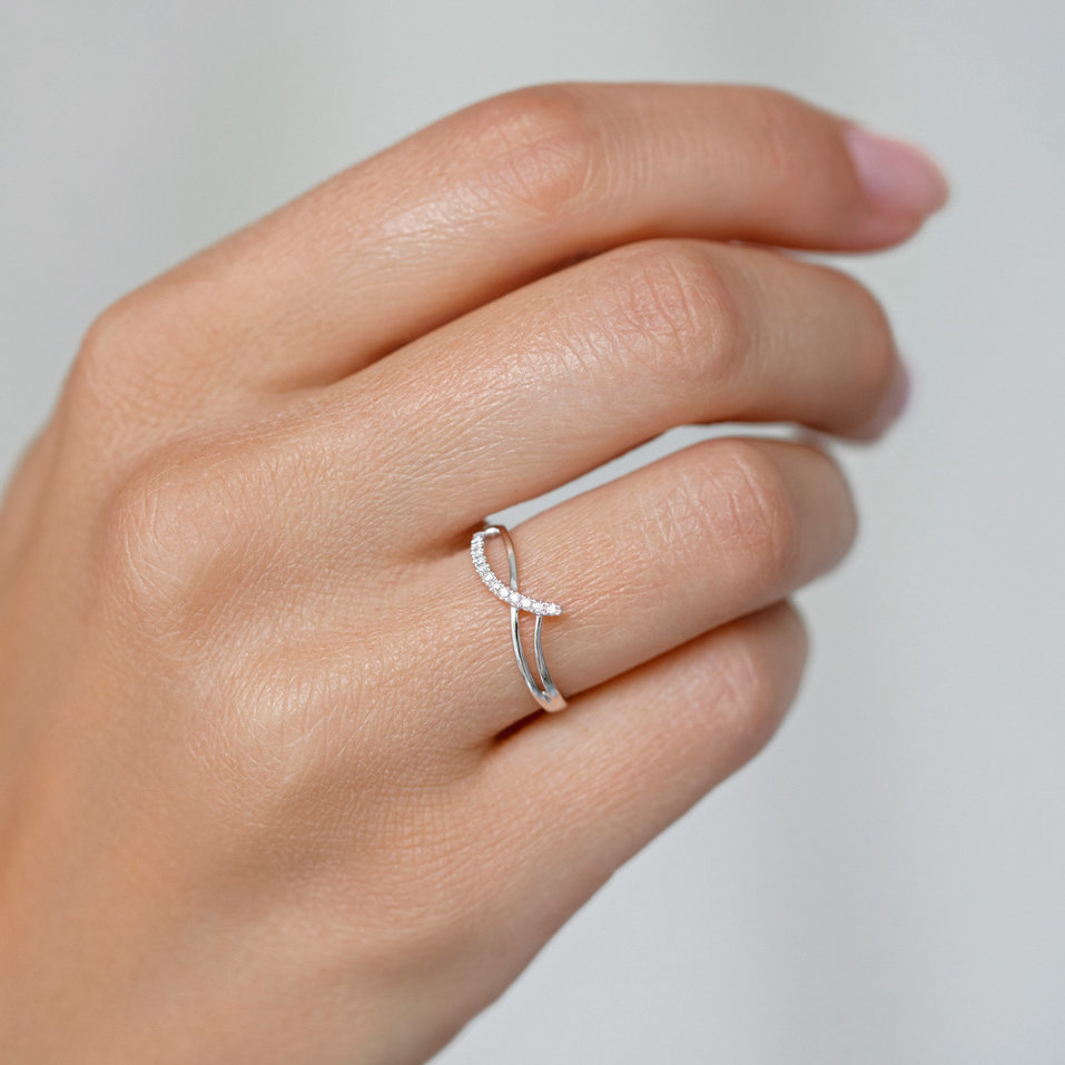 Diamond ring Elegant Line