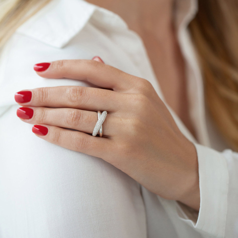 Ring with brown diamonds Star Labyrinth