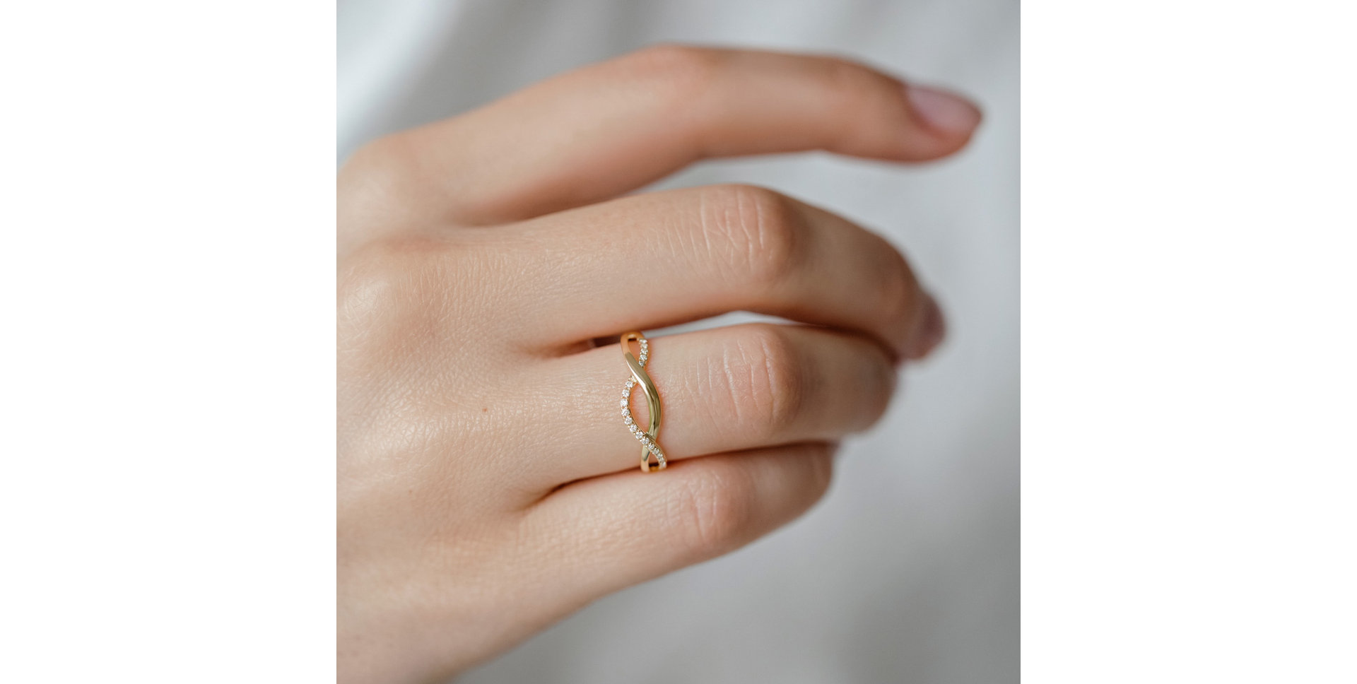 Diamond ring Lucid Elegance