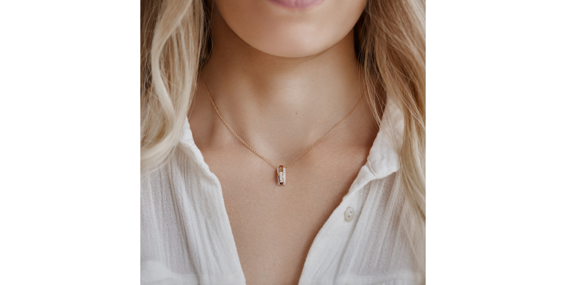 Diamond pendant Monarch Passion