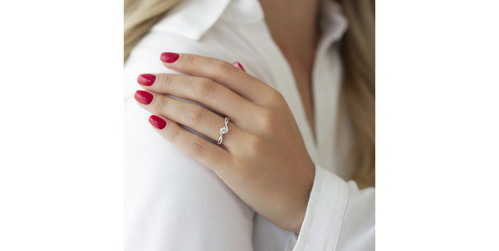 Diamond ring Secrecy