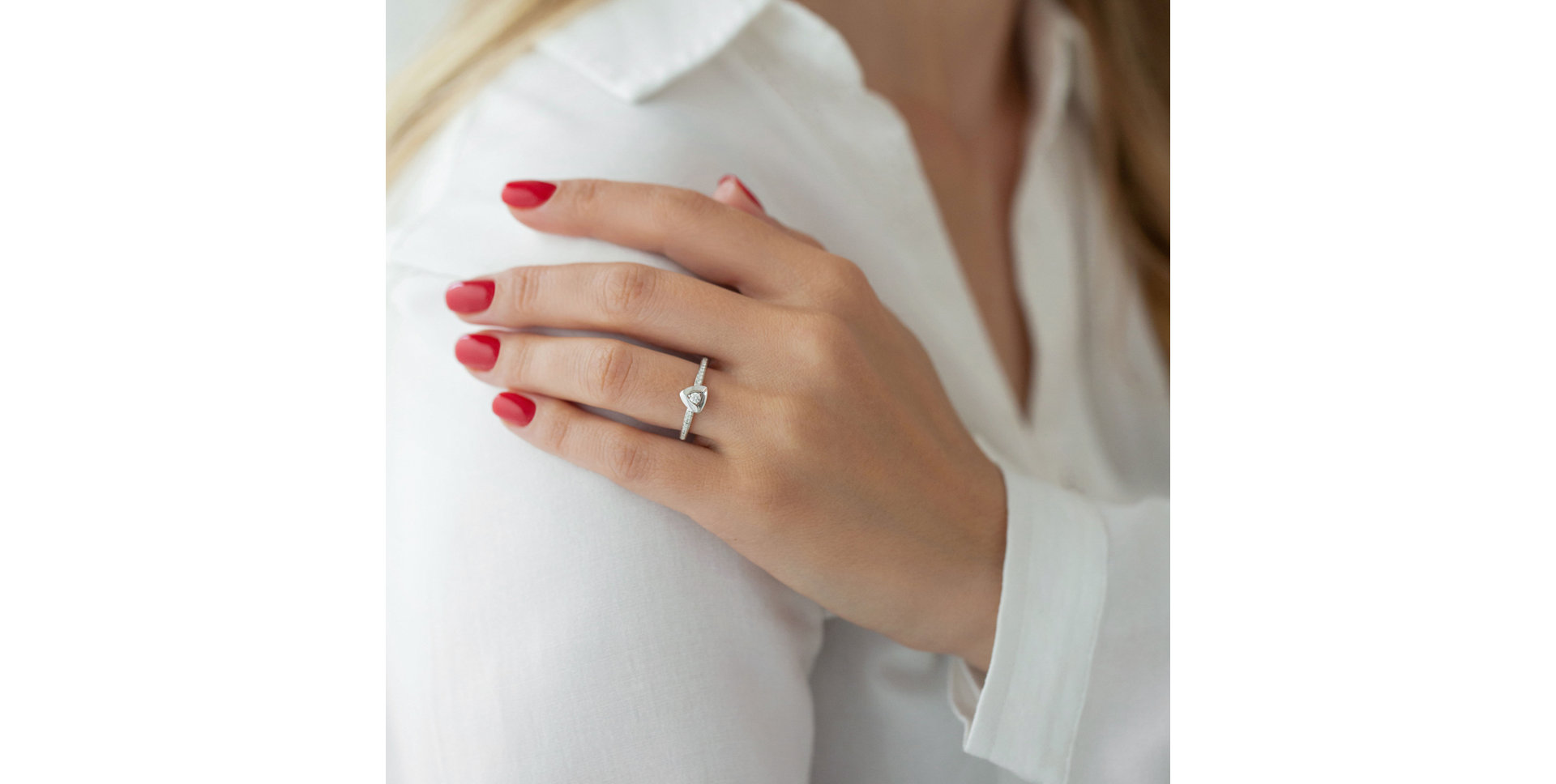 Diamond ring Midnight Pleasure