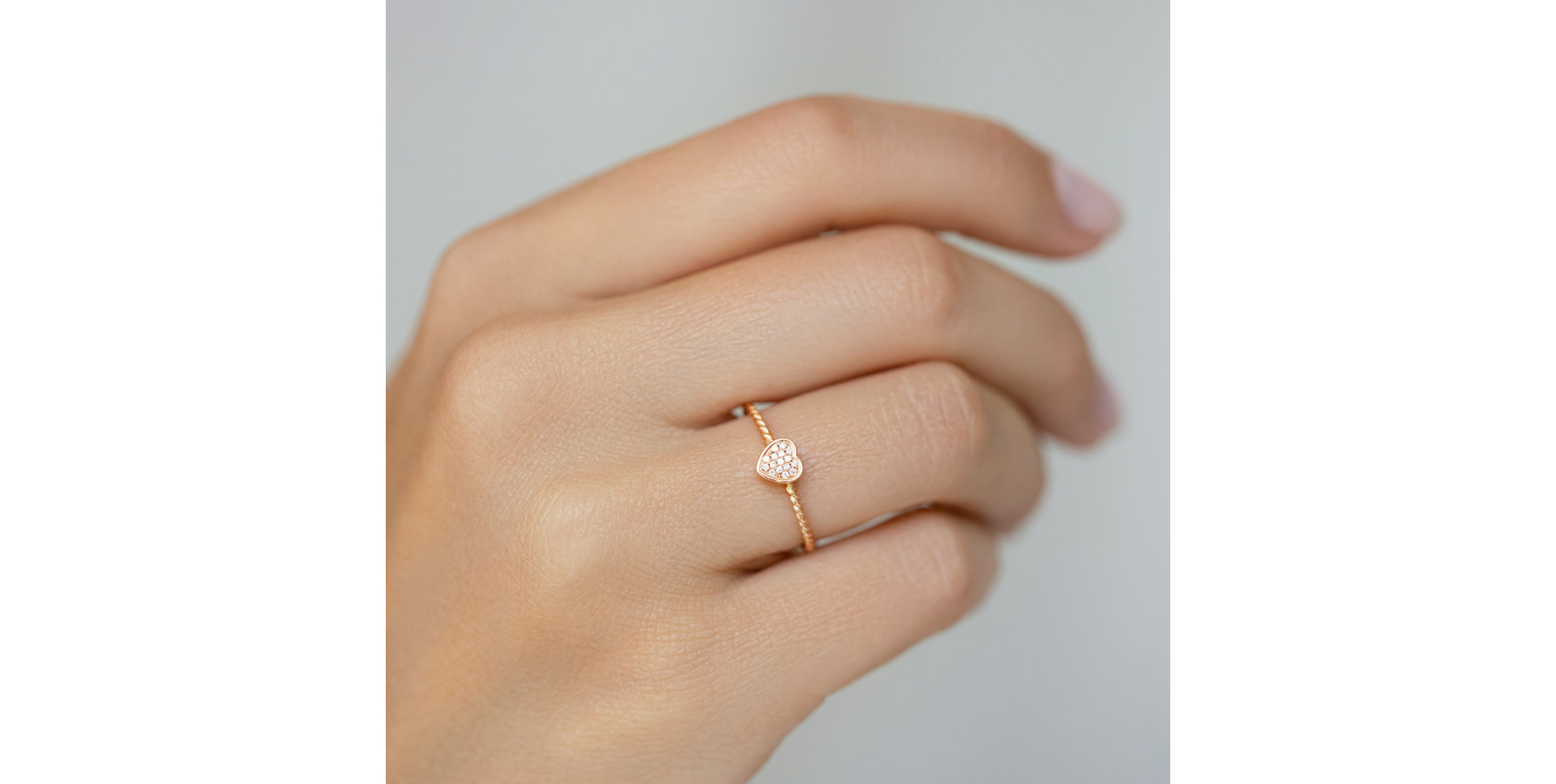 Diamond ring Endless Love