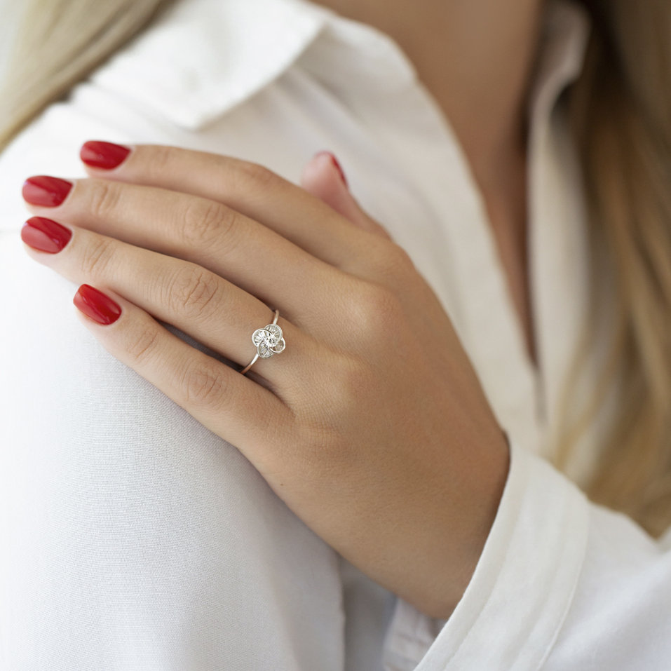 Diamond ring Sparkling Blossom