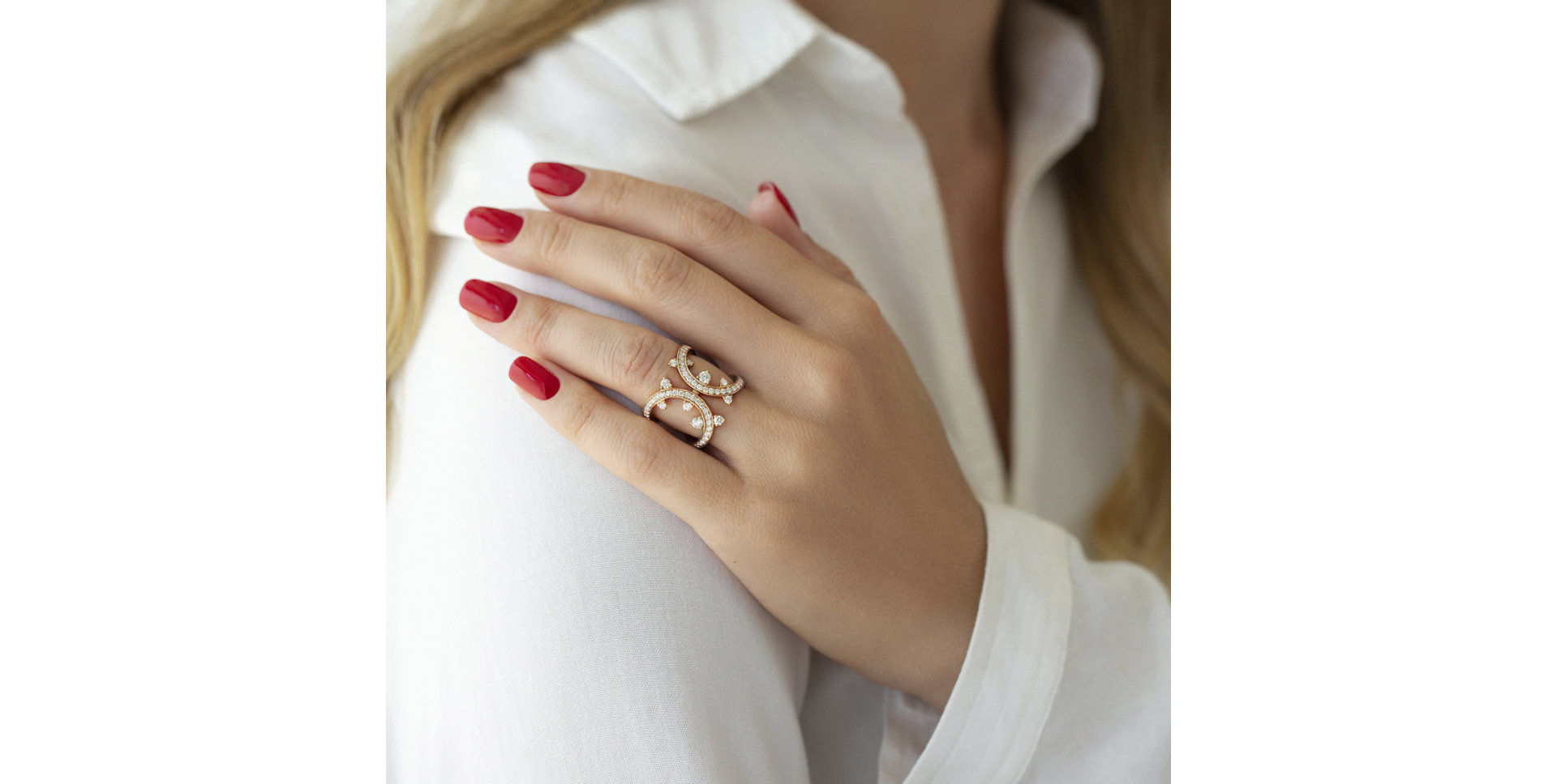 Diamond ring Goddess Treasure