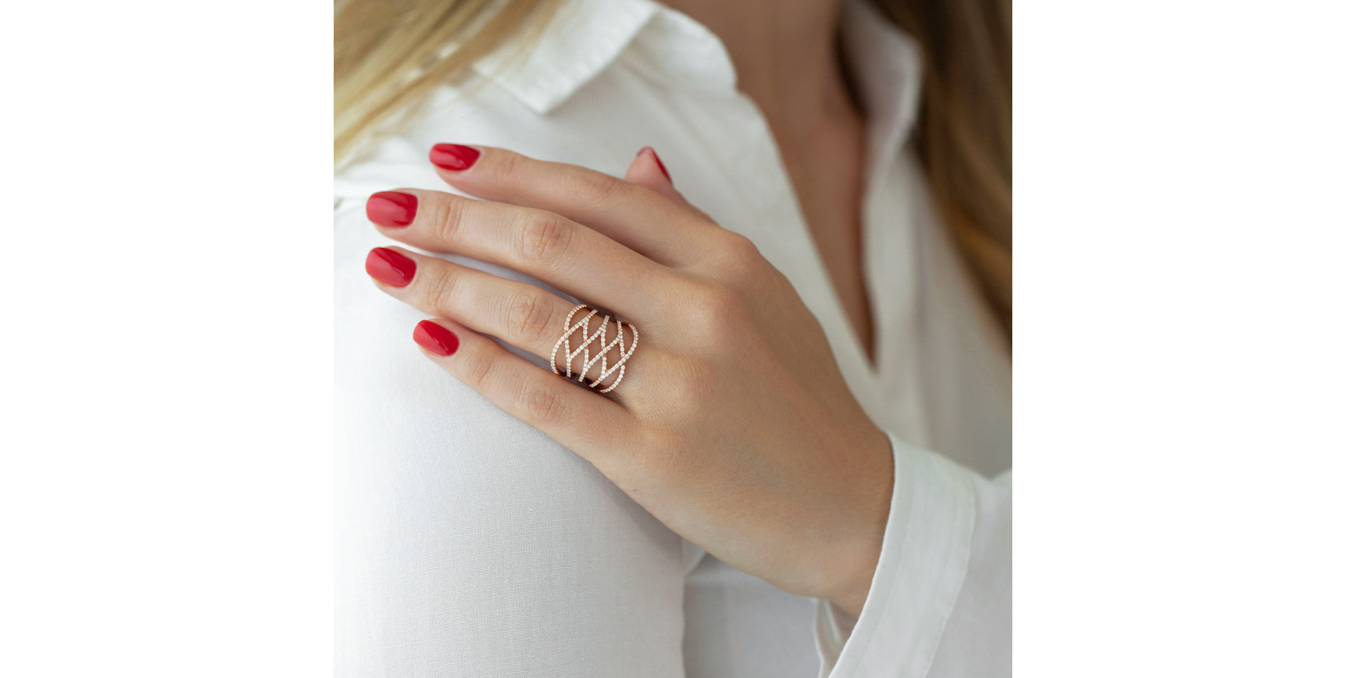 Diamond ring Goddess Antheia