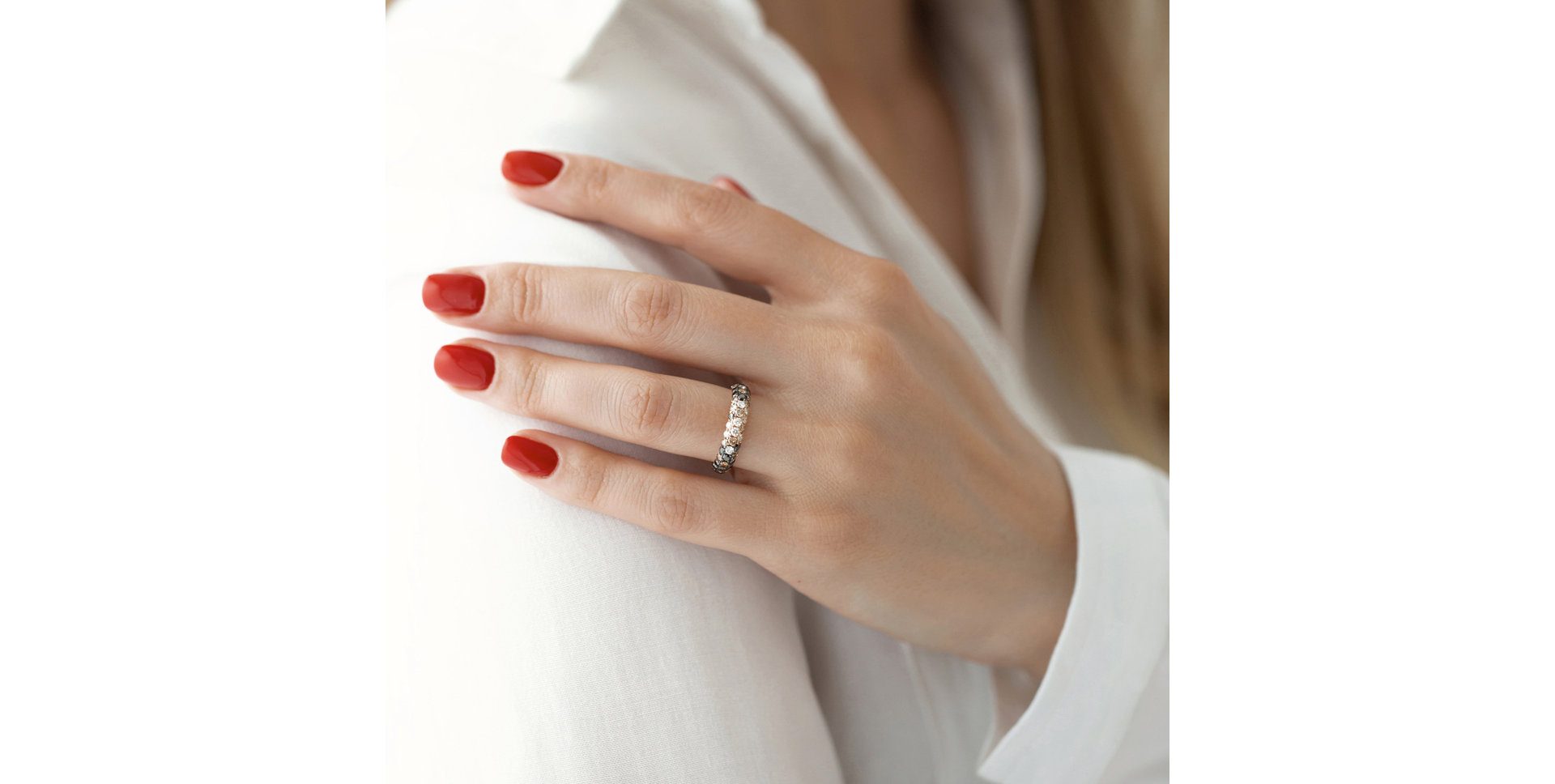 Ring with white, brown and black diamonds Inferno Galaxy