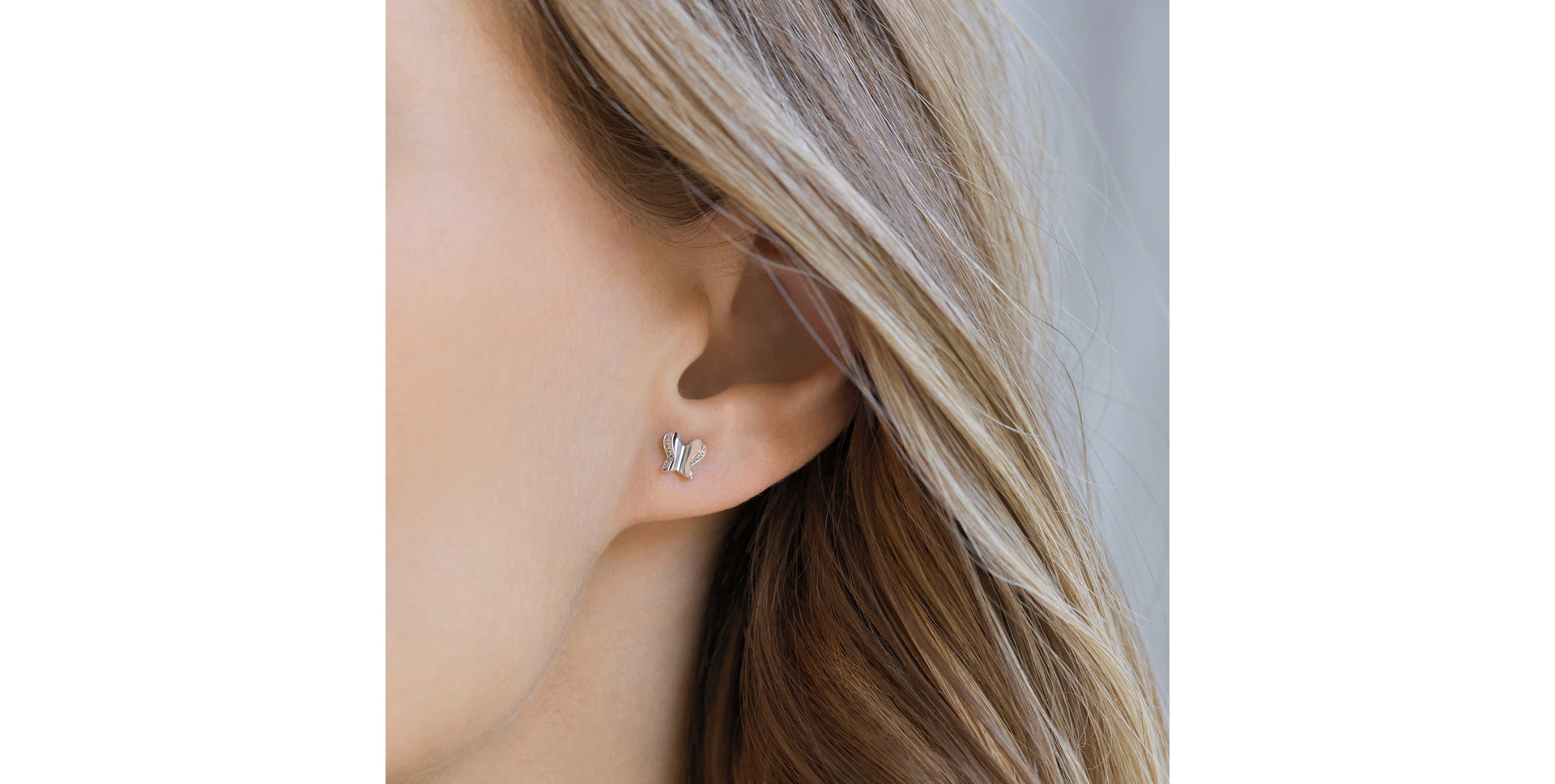 Diamond earrings Tiny Butterfly