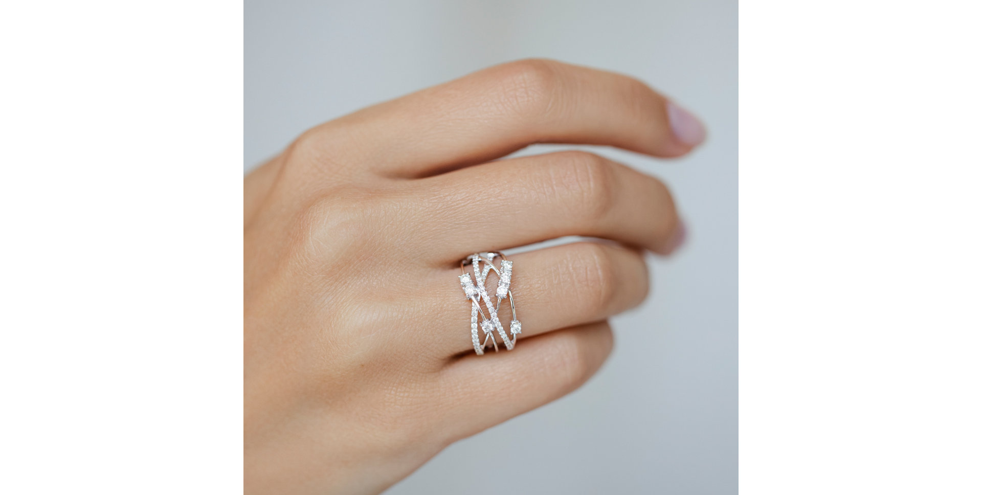 Diamond ring Sparkling Elegance