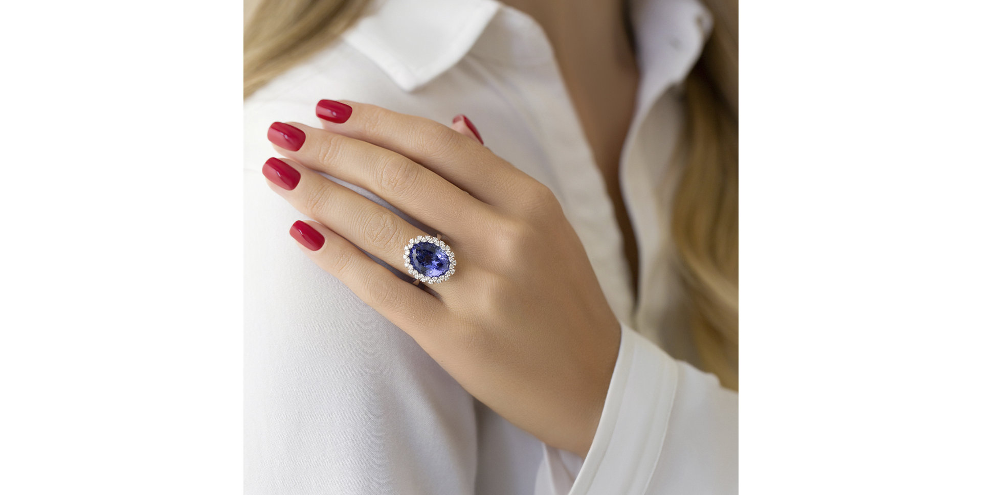 Diamond ring with Tanzanite Eternal Sky