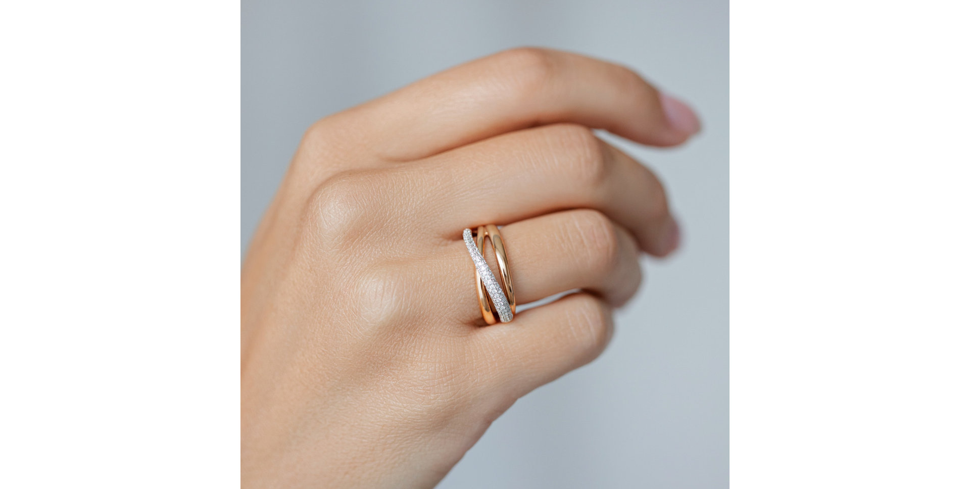 Ring with brown and white diamonds Royal Labyrinth