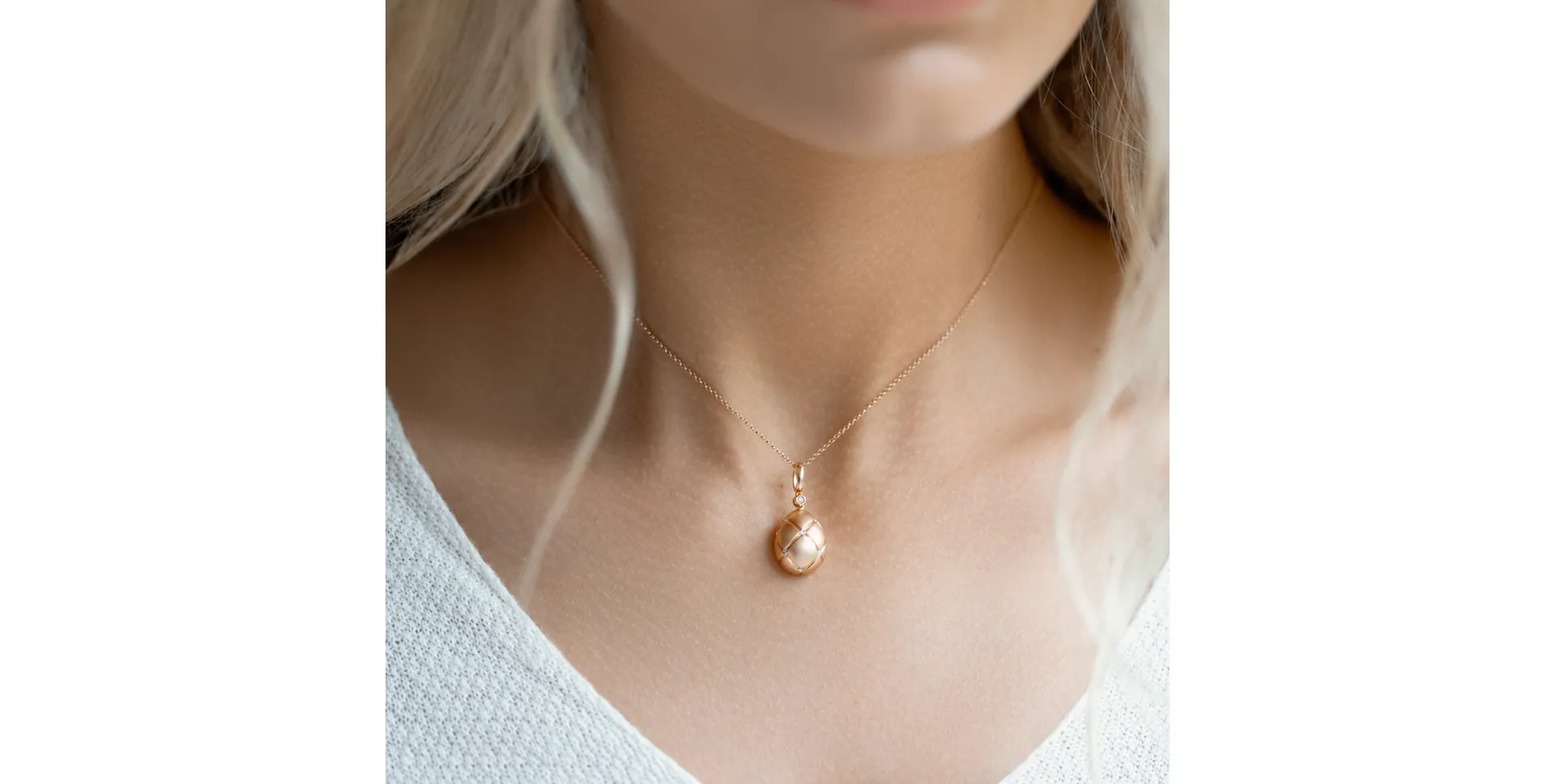 Diamond pendant Galaxy Miracle