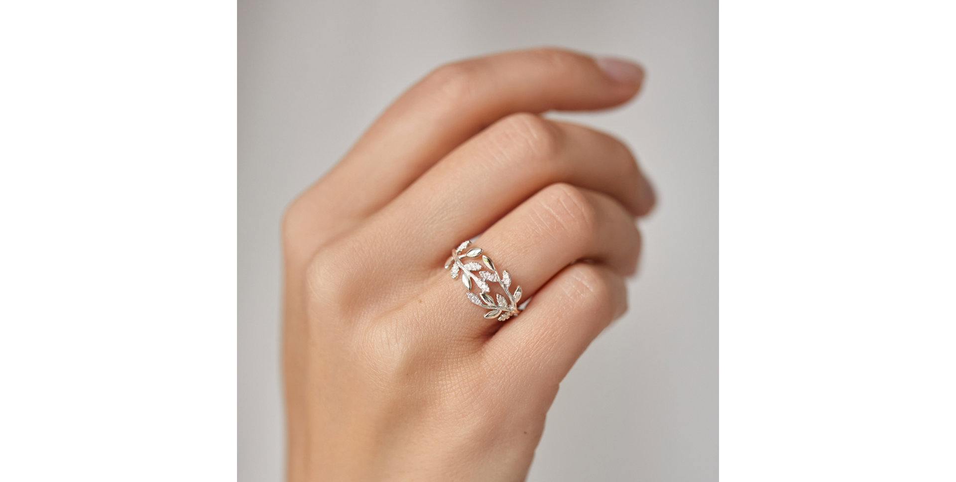 Ring with brown diamonds Heavenly Leaves