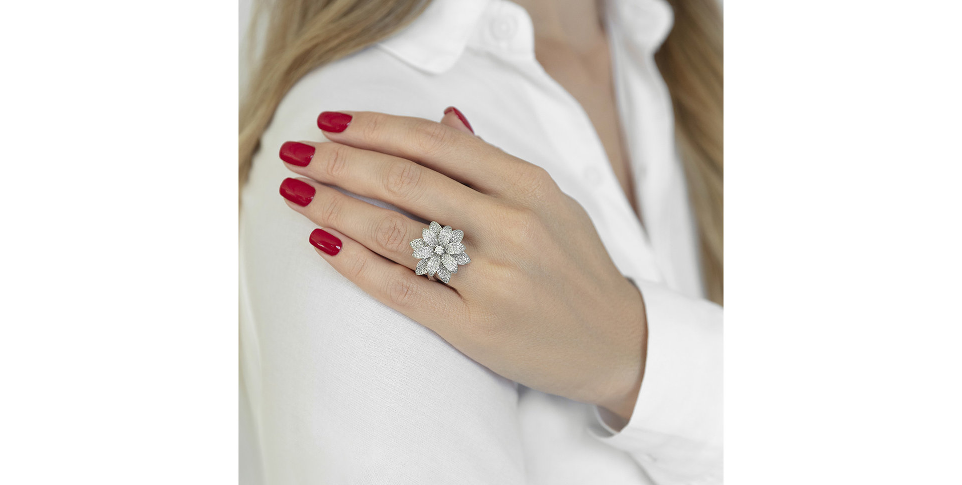 Diamond ring Diamond Witchery