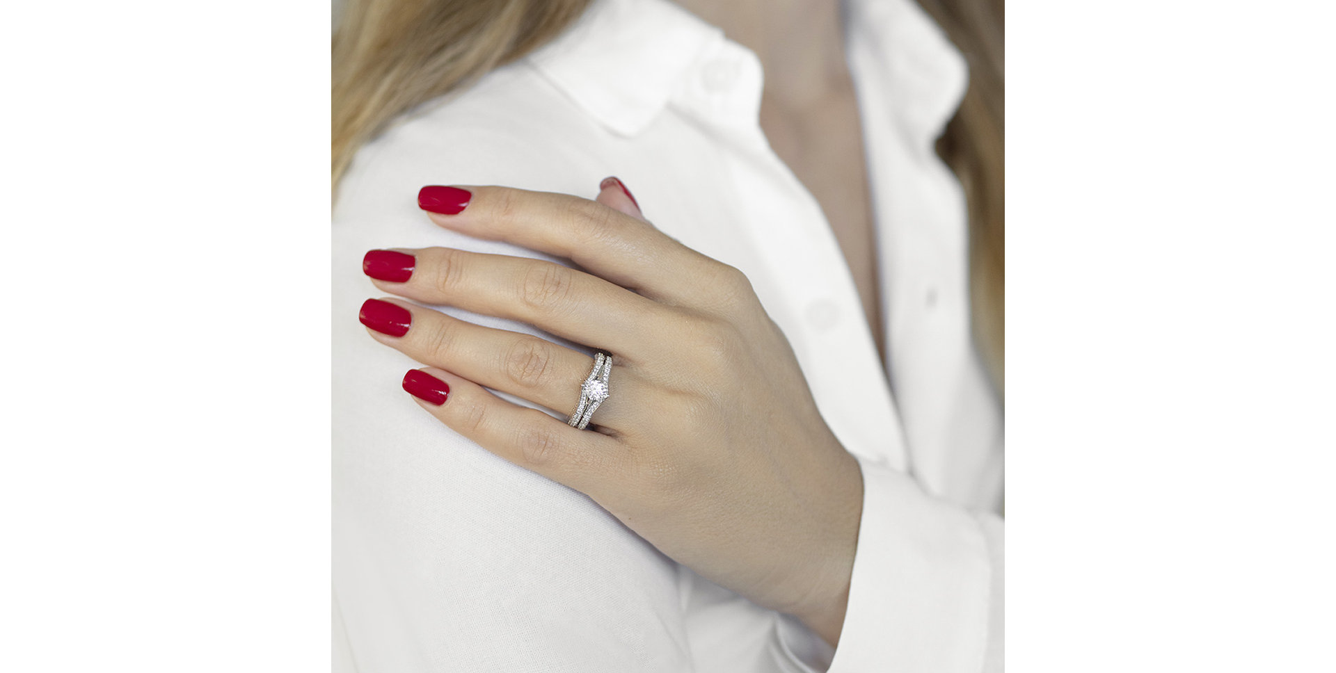 Diamond ring Romelia