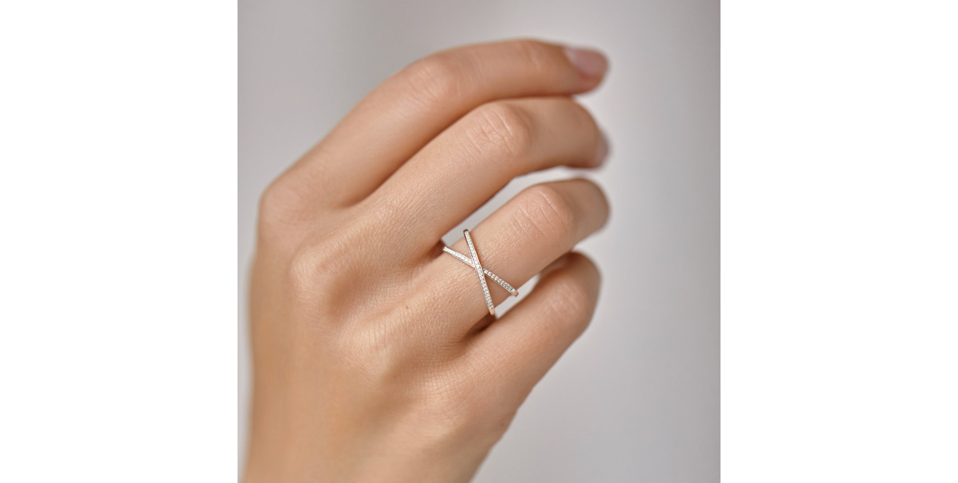 Diamond ring Peace Twin