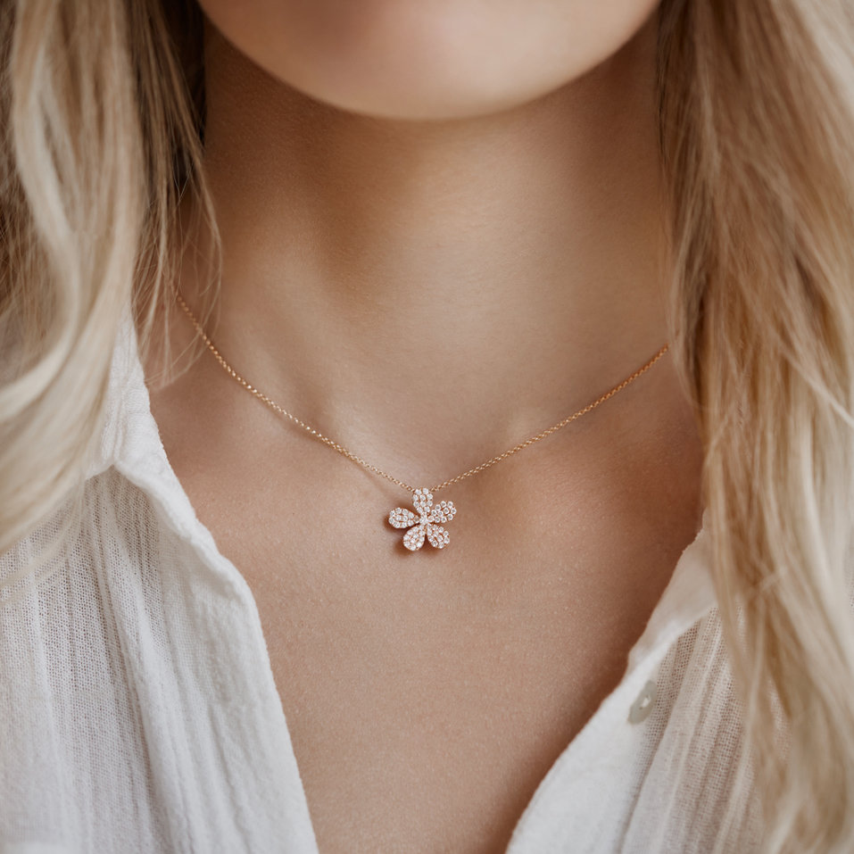 Pendant with black and white diamonds Sunshine Daisy