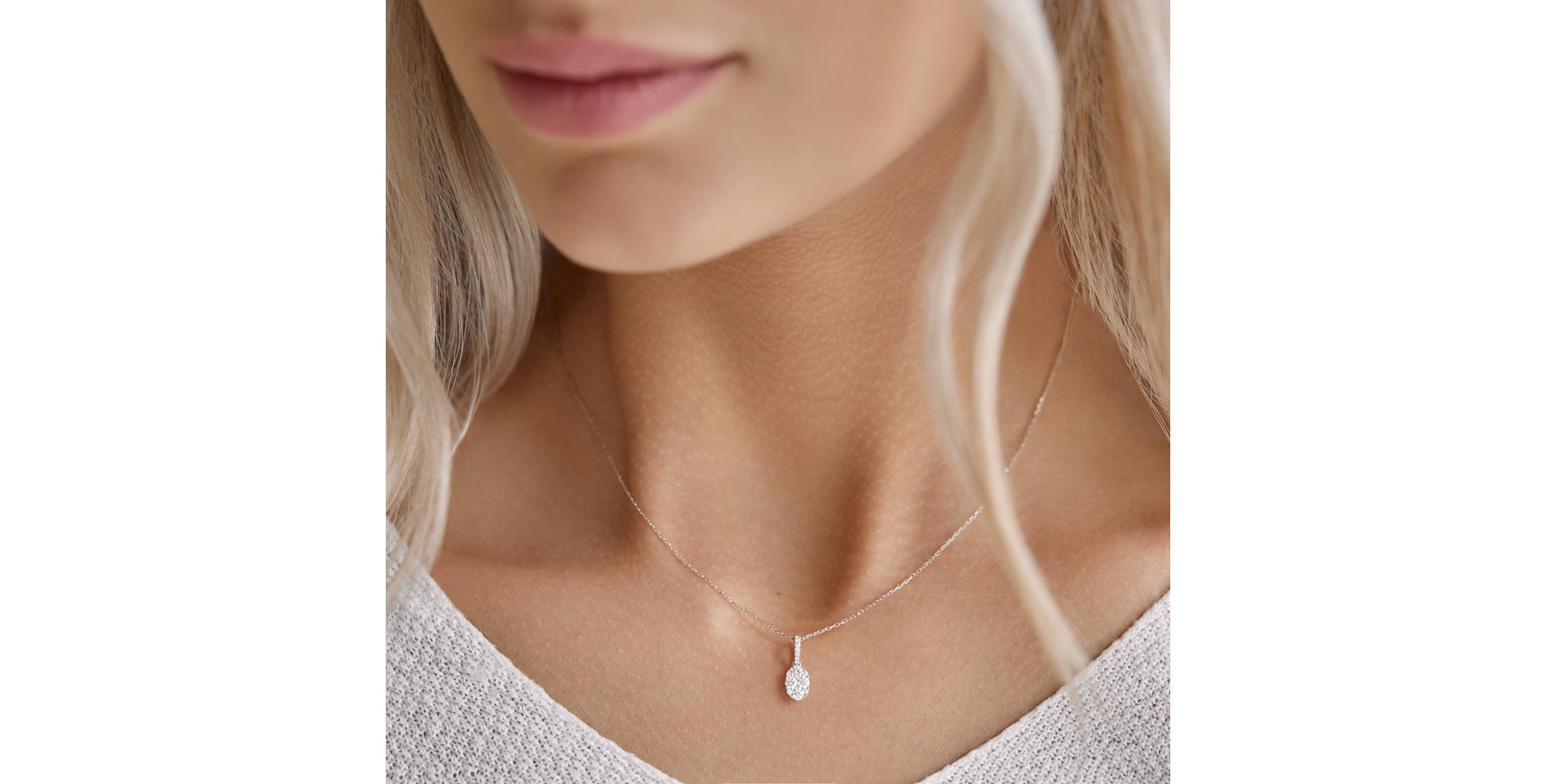 Diamond pendant Frozen Charm