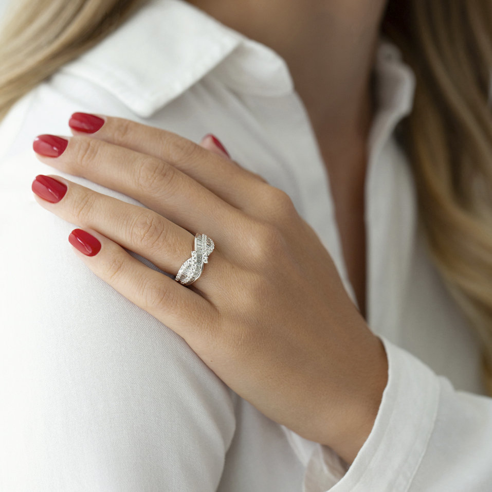 Diamond ring Hermine