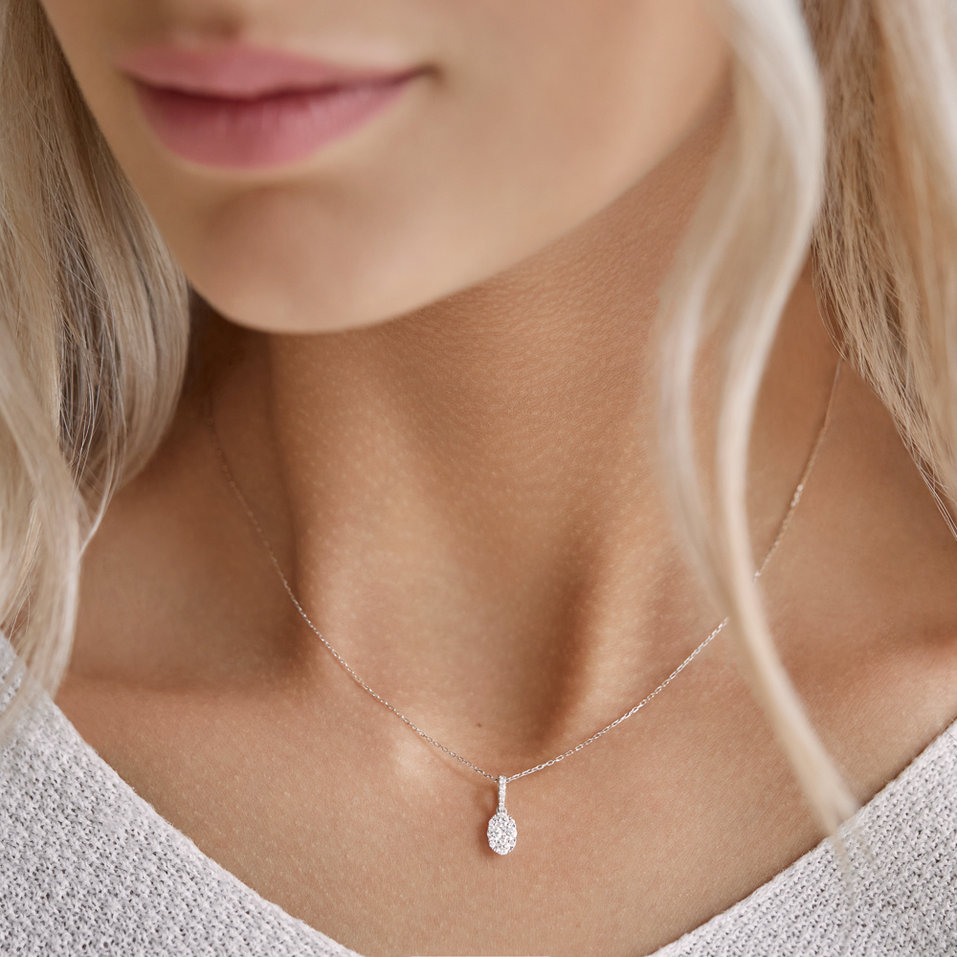 Diamond pendant Frozen Charm